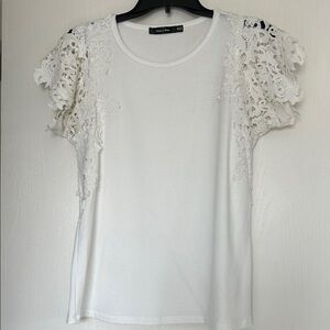 Doe & Rae White Lace Accent Blouse
